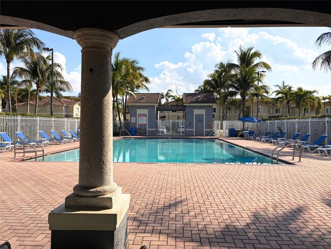 Building Photo - 10776 NW 84th Ln