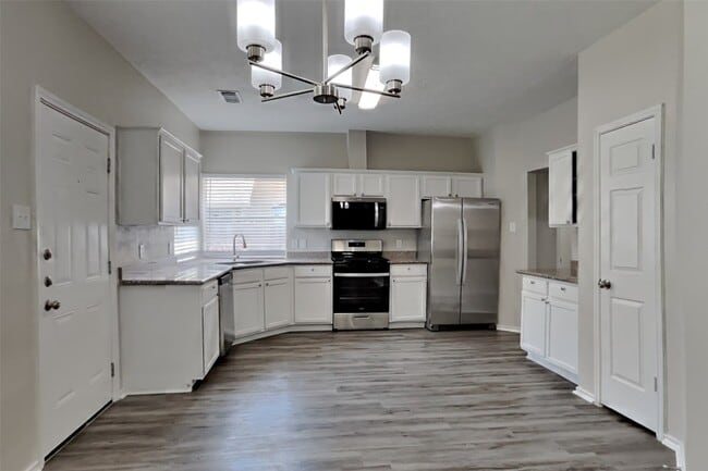Building Photo - 17919 Scrub Oak Dr