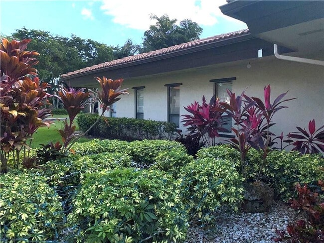 Building Photo - 21766 Cypress Dr