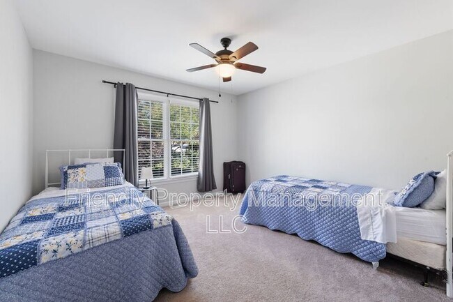 Building Photo - 1608 Rogers Pointe Ln