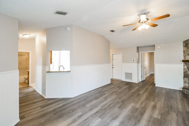 Building Photo - 278 Carriann Cove Ct