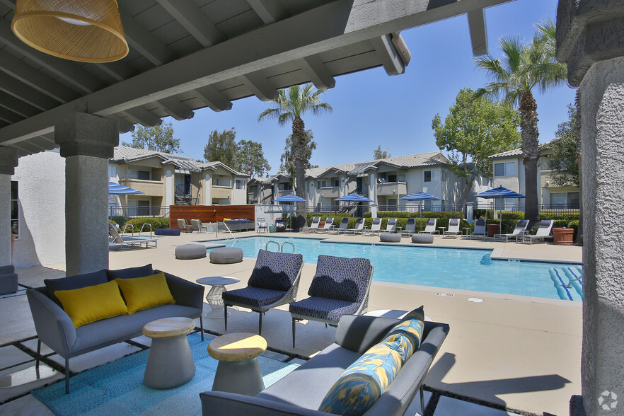 Pool - The Summit at Chino Hills Apartment Homes