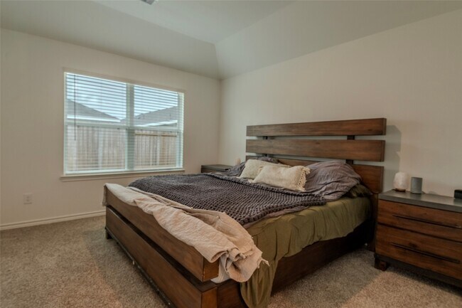 Building Photo - 824 Stoney Pt Ln