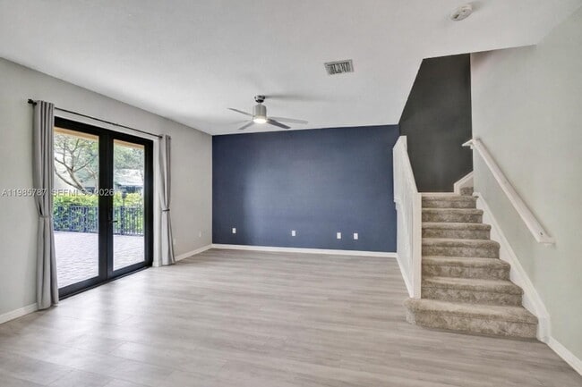 Building Photo - 760 NE 193rd Terrace