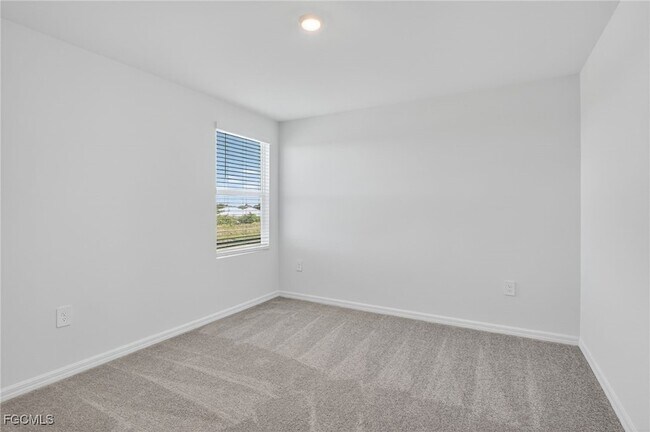 Building Photo - 19525 Fairhill Ct