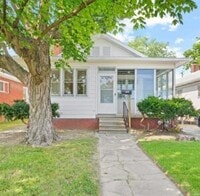 Building Photo - Spacious 1 bedroom home!