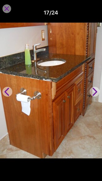 Building Photo - 5028 17th Ave