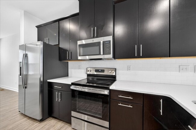 Building Photo - 530 Billingsley Rd