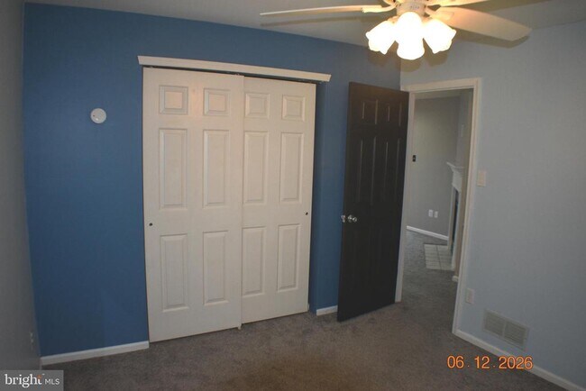 Building Photo - 32 Basswood Ct