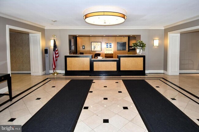 Building Photo - 4601 N Park Ave