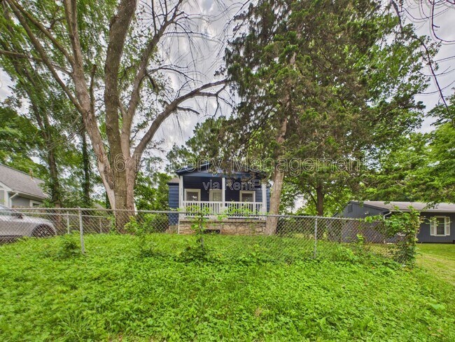 Building Photo - 8028 Montgall Ave