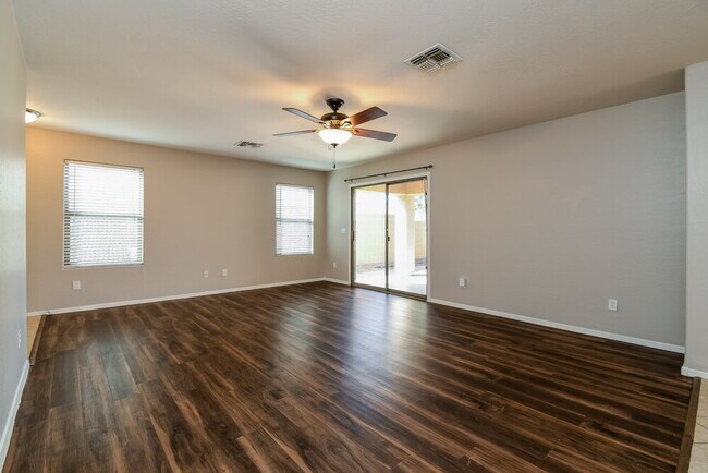 Building Photo - 3674 W Yellow Peak Dr