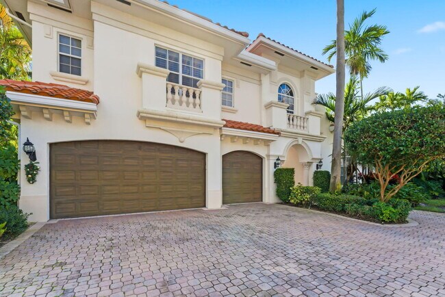 Building Photo - 7162 Vía Firenze