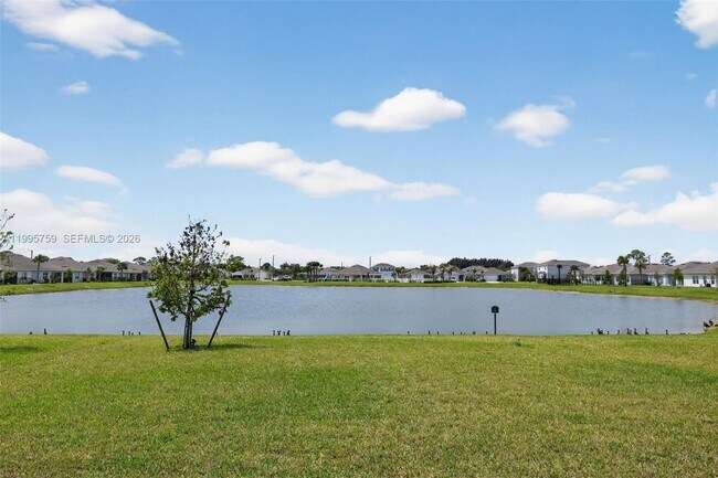 Building Photo - 220 Raspberry Rd