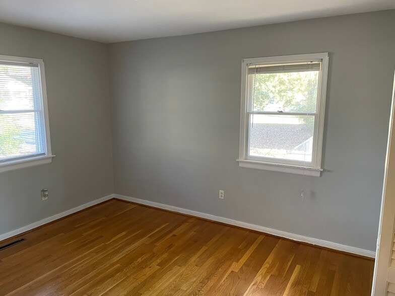 BR 2 - 202 Norwood Dr