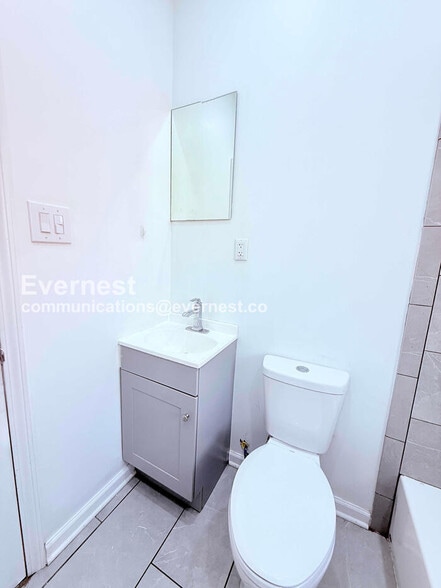 Building Photo - 19704 Greeley