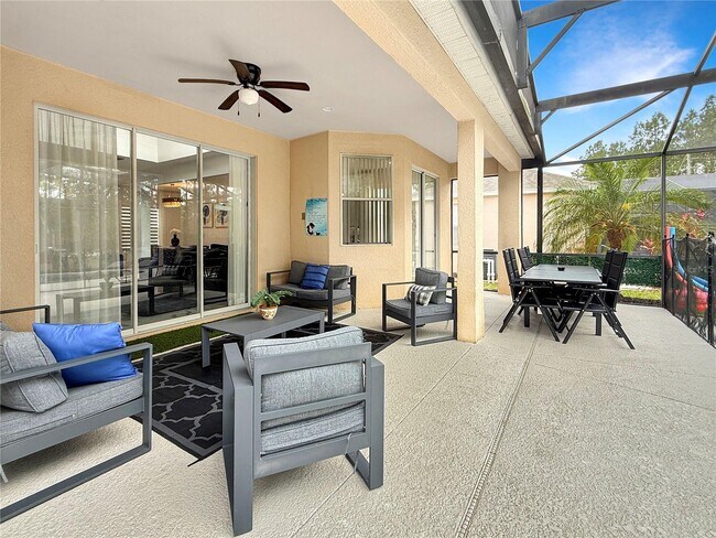 Building Photo - 530 Orista Dr