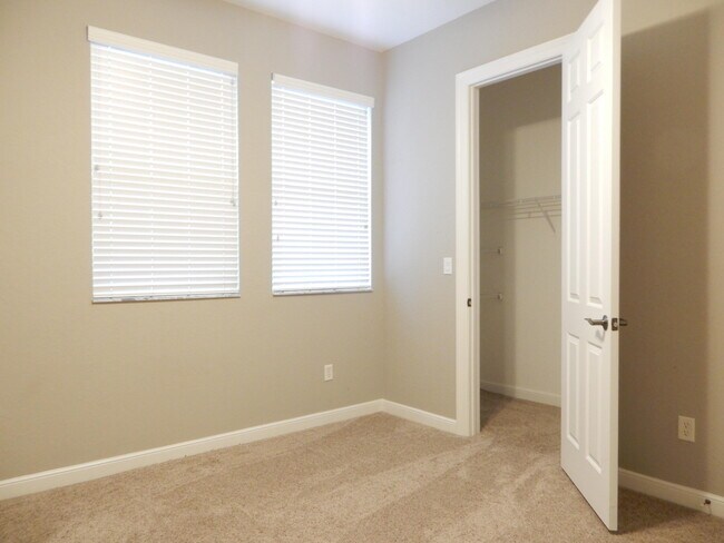 Building Photo - 661 Corte Madera Ln