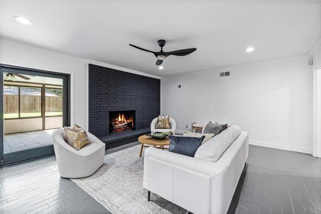 Building Photo - 7629 Spring Valley Rd