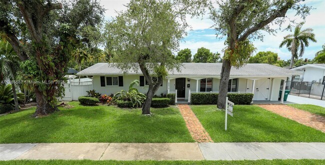 Building Photo - 8870 SW 86th St