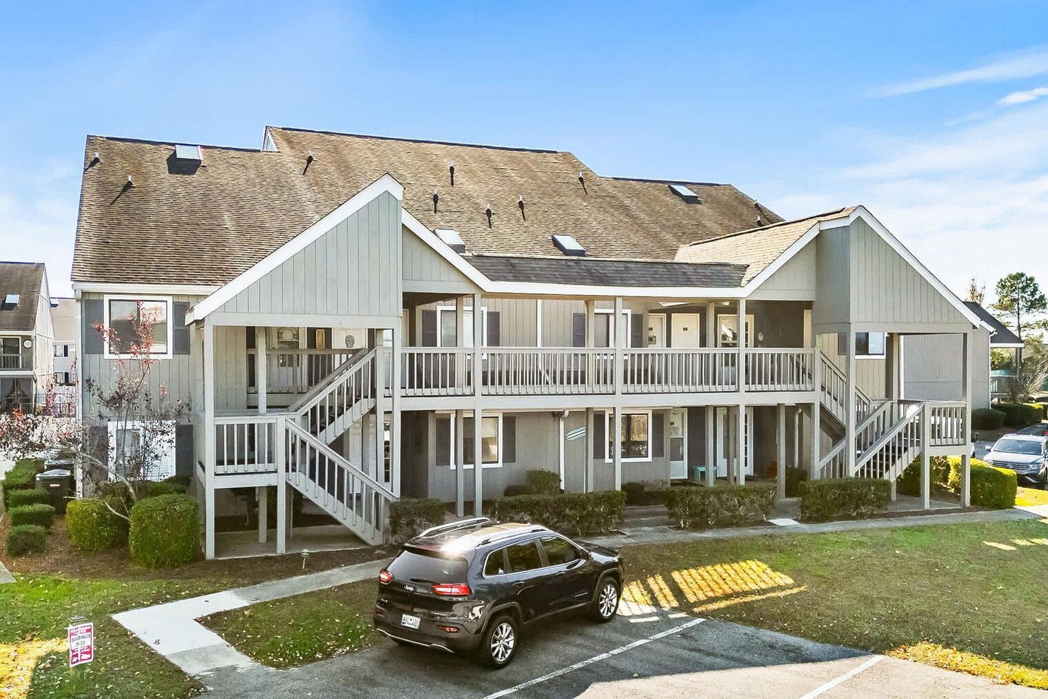 Building Photo - 1890E Auburn Ln