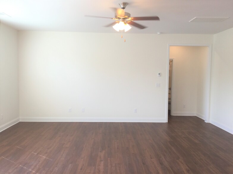 Building Photo - 10831 Maryanna Ct