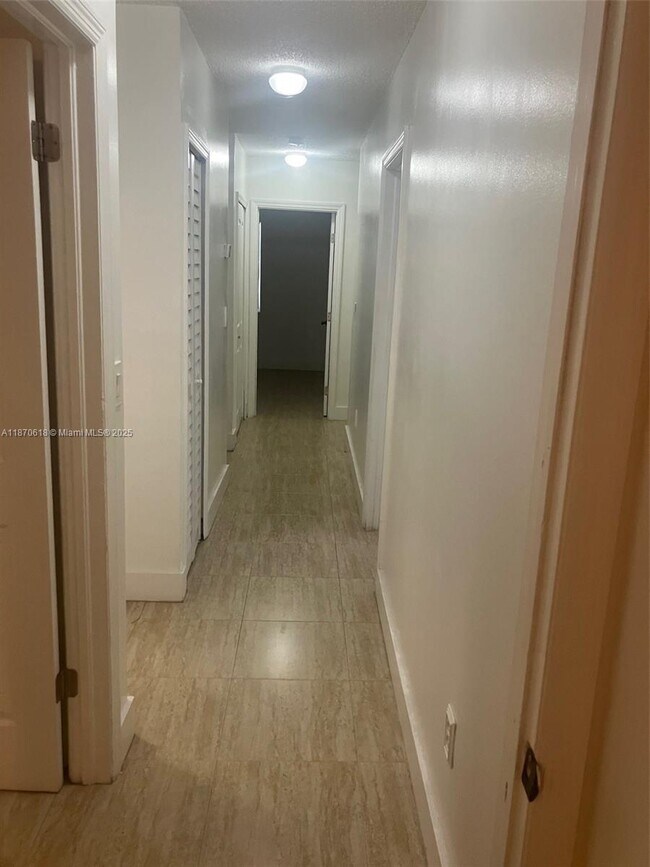 Building Photo - 17001 SW 146th Ct