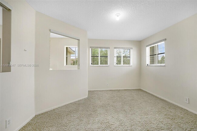 Building Photo - 4312 Laurel Ridge Cir