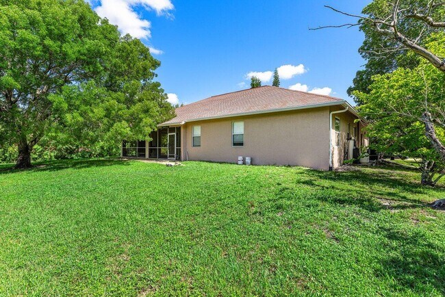 Building Photo - 12208 75th Ln N