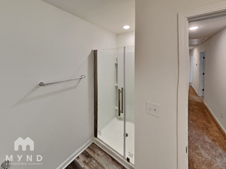 Building Photo - 122 Fosters Gln Pl