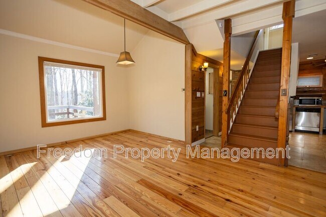 Building Photo - 11961 Mente Rd