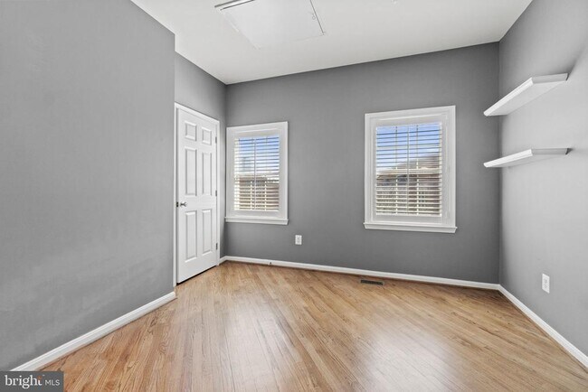 Building Photo - 12168 Chancery Station Cir