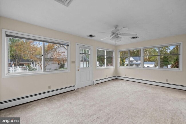 Building Photo - 21692 Potomac View Dr