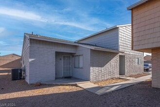 Building Photo - 5198 Greene Ln