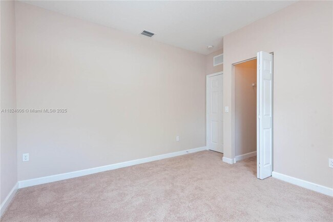 Building Photo - 11510 NW 88th Ln