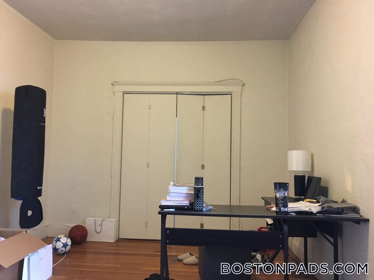 Building Photo - 1800 Commonwealth Ave