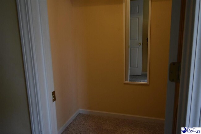 Building Photo - 2125 Sanderling Dr