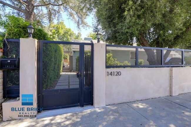 Building Photo - 14120 Archwood St