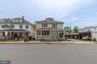 Building Photo - 124 S Kentucky Ave