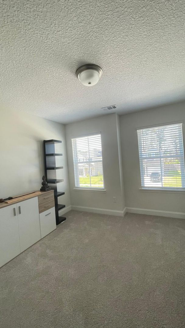 Building Photo - Beautiful 3 Bedroom, 3 Bathroom Home for Rent