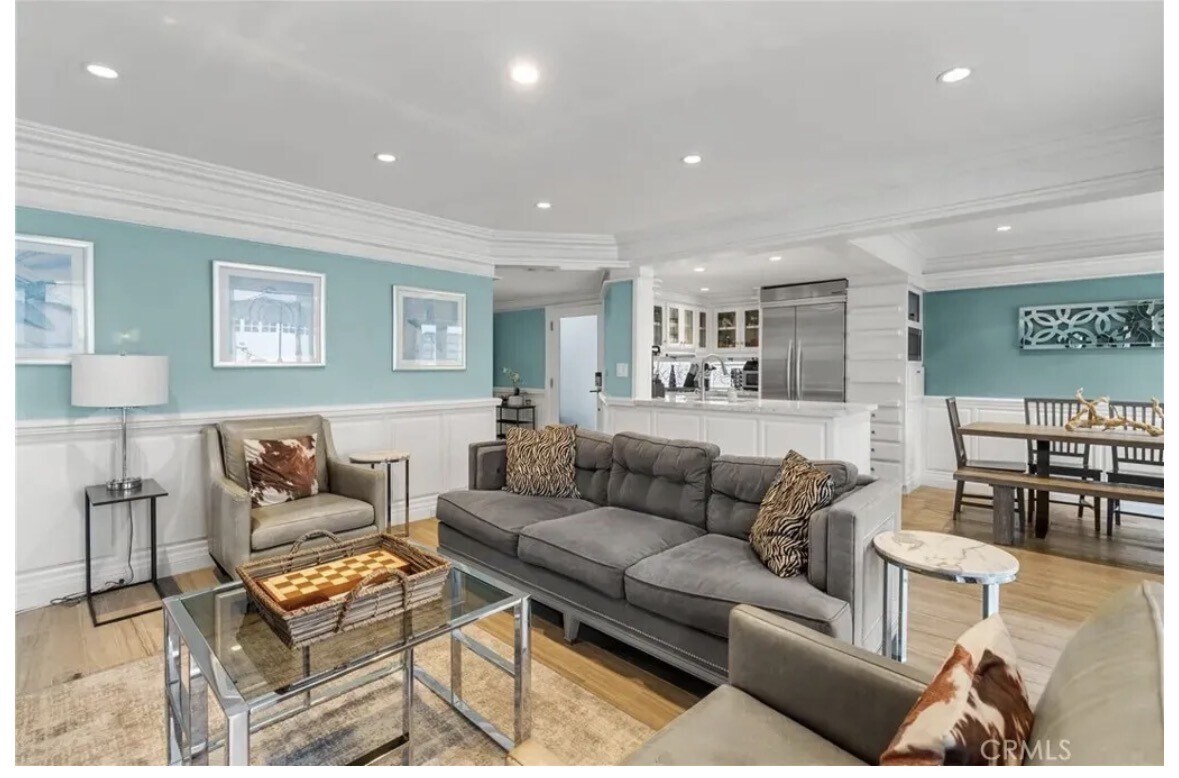 Building Photo - 1317 W Bay Ave