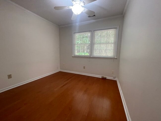 Building Photo - 110 Berry Patch Ln