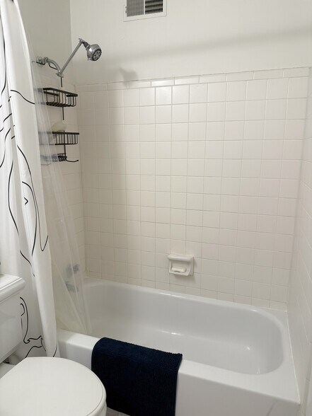 Bathroom attached to bedroom 2 - 3000 Hillsboro Pike
