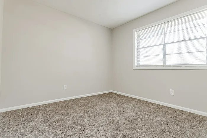 Building Photo - 5430 Maltese Dr