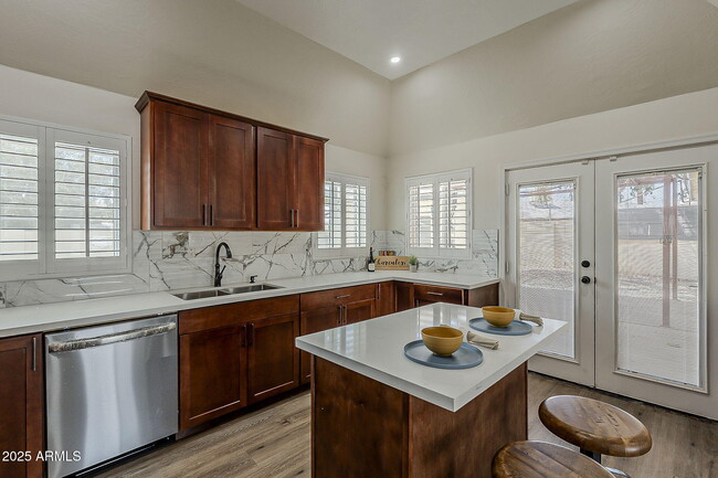 Building Photo - 8215 E Cypress St
