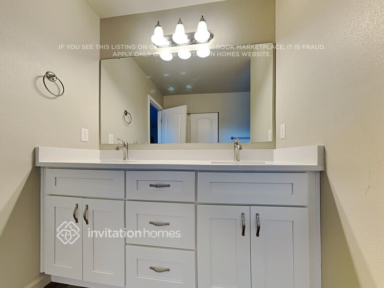 Building Photo - 2531 10th Ct SE