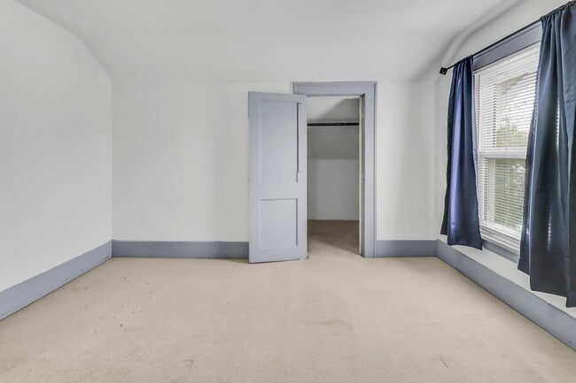 Building Photo - 1309 St Marys Blvd