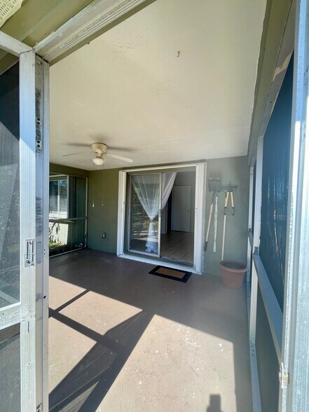 Building Photo - 1252 SE 8th St