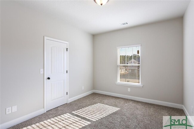 Building Photo - 505 Potter Stone Square