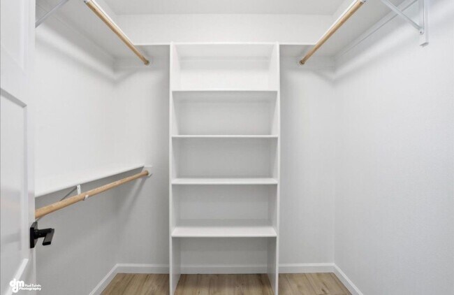 Building Photo - 336 Ashbrook Dr